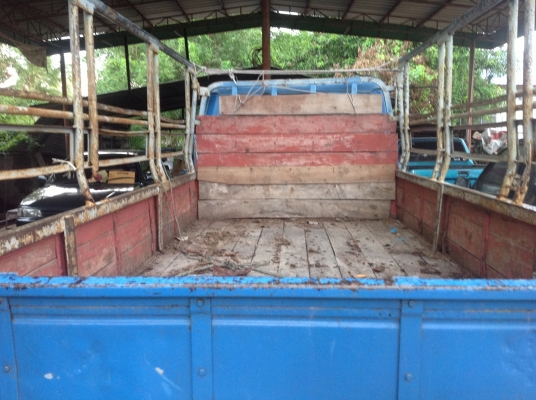 4 ล้อ สภาพดีตามอายุ