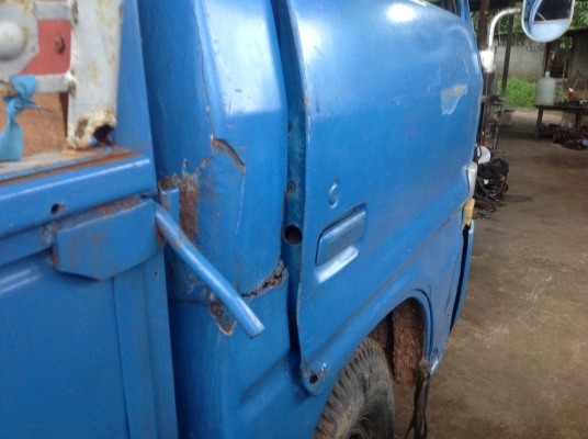 4 ล้อ สภาพดีตามอายุ