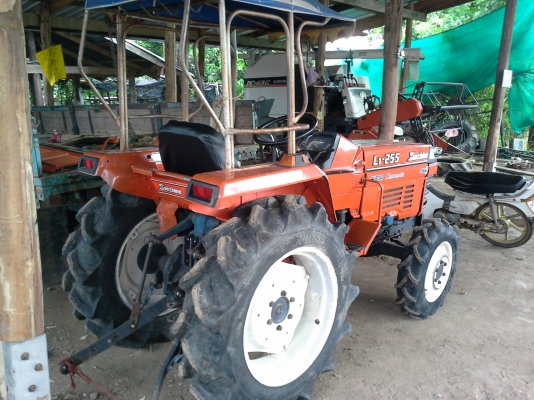 ขาย  L1-255WD รถไร่