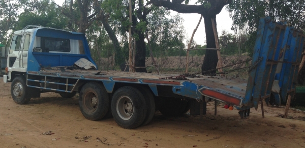 MITSUBISHI FUSO FN515 - 175 HP 6D15 รถหางปลาสิบล้อเพลาเดียว รถสวยช่วงล่างคัชซีใหญ่สวยมากครับ มีหางขึ้นรถเกี่ยวข้าวมาให้ครบพร้อม เครื่องแห้งแรงดีไม่มีเยิ้ม ภายในเก๋งคอนโซลครบไม่มีผุกร่อน พวงมาลัยเพาเวอร์ ยางสภาพดี 10 เส้นประมาณ 70\% พร้อมบรรทุกพร้อมใช้งาน เ