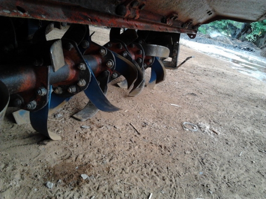 ***ขายแล้วครับขอบคุณ Truck2hand***ปรับราคา ไม่ได้ใช้งานแล้วครับ ขาย รถไถ 2เพลา KUBOTA GL-32  4WD เก่านอก 32HP สภาพดี เครื่อง3สูบ เทียบเท่า34HPไทย แห้งแรงดี สตาร์ทติดง่าย ไม่หลวม ปั็มดีไม่เยิ้ม แขนดีไม่มีปะ พร้อมอุปกรณ์2ชิ้น ใบดัน กับโรตารี่  สภาพดี พร้อมย