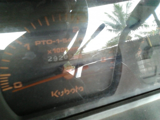 ***ขายแล้วครับขอบคุณ Truck2hand***ปรับราคา ไม่ได้ใช้งานแล้วครับ ขาย รถไถ 2เพลา KUBOTA GL-32  4WD เก่านอก 32HP สภาพดี เครื่อง3สูบ เทียบเท่า34HPไทย แห้งแรงดี สตาร์ทติดง่าย ไม่หลวม ปั็มดีไม่เยิ้ม แขนดีไม่มีปะ พร้อมอุปกรณ์2ชิ้น ใบดัน กับโรตารี่  สภาพดี พร้อมย