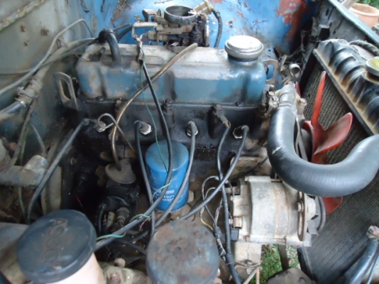 ขายรถDATSUN  ช้างเหยียบ 1500 สภาพตามรูป ขายตามสภาพ เครื่องยนต์ติดปกติ ขับได้ ได้ทำการแปลงใส่ดิสหน้าแล้ว เบรคหนึบๆครับ   แต่ขาดแบตเตอรี่ใส่ พร้อมเล่มทะเบียนและเอกสารเจ้าของ