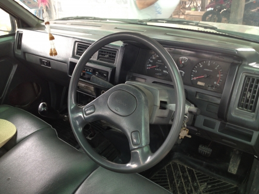 ขายปิ้กอั๊พบิ๊กเครื่อง2500รถบ้าน ภายในสวยมากแอร์เย็น