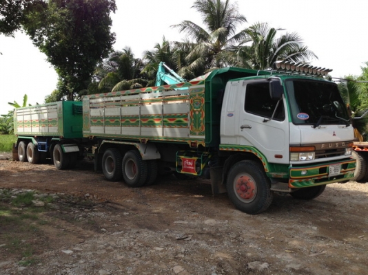 MITSU FUSO ดั้มพ์ พ่วง 22 ล้อ