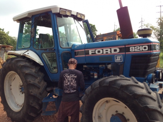 FORD 8210 4WD