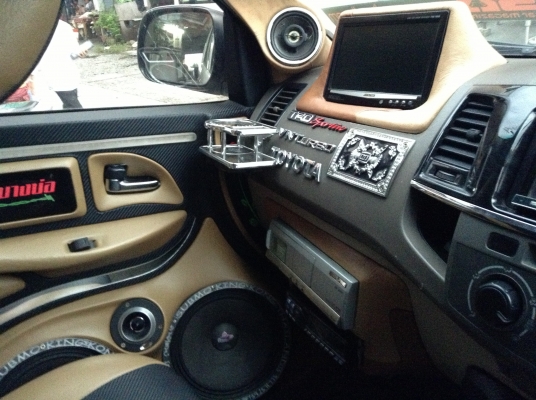 ฝากขายวีโก้แต่ง