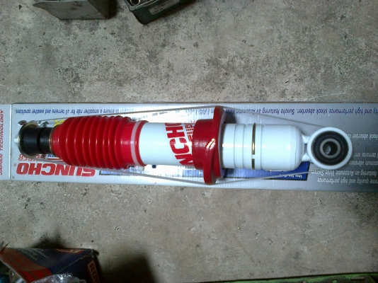 ขายโช๊คอัพ SUNCHO โหลดใส่ D-MAX ครับ