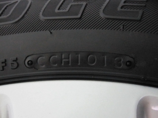 ขายล้อแม็ก HONDA CRV พร้อมยางป้ายแดงปี 13 ขอบ 17 สภาพใหม่มากๆ วิ่งไม่ถึง 50 โล ขายล้อแม็ก HONDA CRV พร้อมยางป้ายแดงปี 13 ขอบ 17 สภาพใหม่มากๆ วิ่งไม่ถึง 50 โล