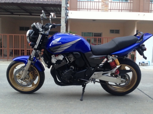 ขาย CB400 Tech/3 ปี2005 กุญแจชิบ2ดอก อินวอยซ์สรรพสามิตแท้ๆ สด ๆ วิ่งน้อย