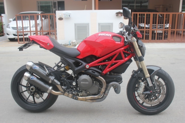ขาย DUCATI MONSTER 1100 EVO ABS ปี2012 อินวอยล์พร้อมสรรพสามิต