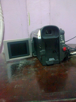 ขายกล้องถ่ายวีดีโอพานาโซนิก nv-ds38 สักตัว ขายกล้องถ่ายวีดีโอพานาโซนิก nv-ds38 สักตัว