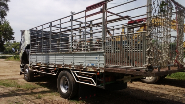 6ล้อรั้วFF3HJL 195แรง ห้างแท้ หัวบาง ยางเรเดี่ยนสวยเต็ม...