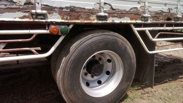 6ล้อรั้วFF3HJL 195แรง ห้างแท้ หัวบาง ยางเรเดี่ยนสวยเต็ม...