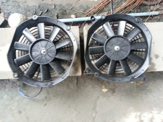 ขายพัดลมไฟฟ้า12โวล์ขายใหม่แต่เก่าเก็บครับ