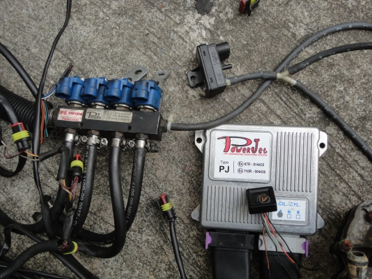 ขายชุดแก๊สหัวฉีด  3500 บาท