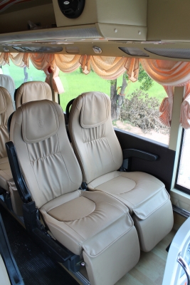 ขายรถบัส8ล้อ2ชั้นMitsubishiจดประกอบใหม่หมดทั้งคัน