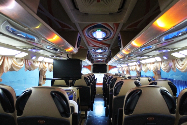 ขายรถบัส8ล้อ2ชั้นMitsubishiจดประกอบใหม่หมดทั้งคัน