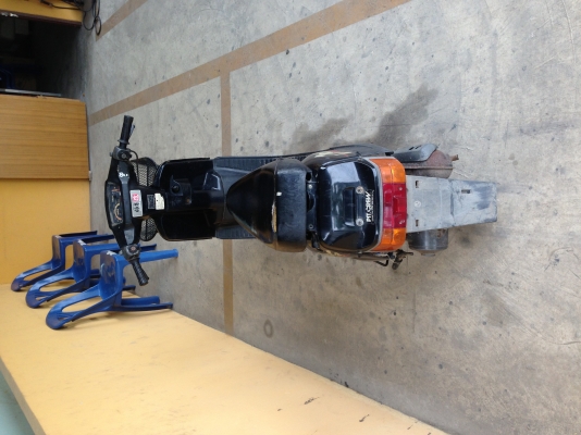 ขาย yamaha jog 70 cc. เครื่องเงียบวิ่งดีขี่ทำงานทุกวัน ราคา3000 สนใจโทร 0918190386