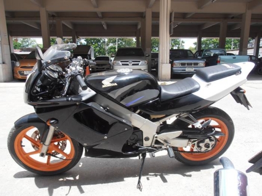 ขายN PRO ราคา 22,000 พึงเปลี่ยนยางใหม่ IRC (3,700)