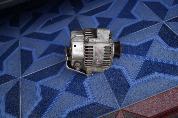 ลดราคาไดร์ ชาร์จ1jz ge2500 ของใช้ได้ครับไปเช็คที่ร้านมาแล้วค่าเช็ค20บาท5555