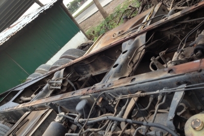 สิบล้อ HINO FL227 เครื่อง EM100 รถสภาพสมบูรณ์ ขายเฉพาะหัวกับคัซซี สิบล้อ HINO FL227 เครื่อง EM100 รถสภาพสมบูรณ์ ขายเฉพาะหัวกับคัซซี