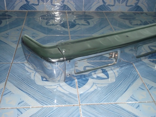 ขายกันชนหน้าดัทสัน 720 ของเเท้ใหม่เก่าเก็บ