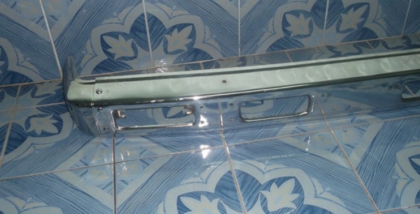 ขายกันชนหน้าดัทสัน 720 ของเเท้ใหม่เก่าเก็บ