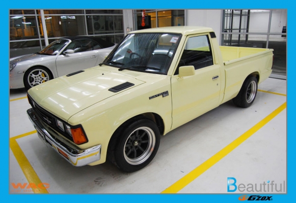 ขายกันชนหน้าดัทสัน 720 ของเเท้ใหม่เก่าเก็บ