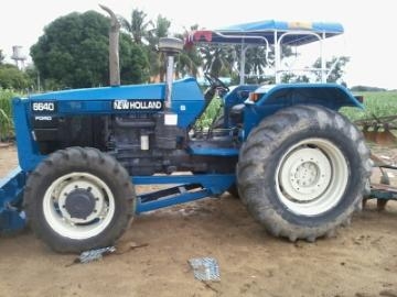 ขาย FORD 6640 New Holland 4x4WD เกียร์กลาง ปี 95 ทะเบียนเต็มพร้อมโอน