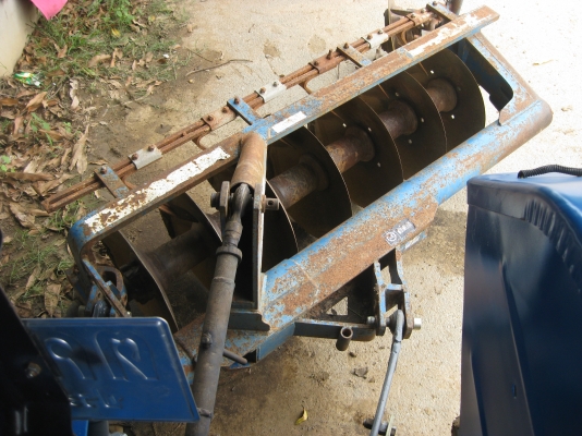 ขาย FORD 6640 New Holland 4x4WD เกียร์กลาง ปี 95 ทะเบียนเต็มพร้อมโอน