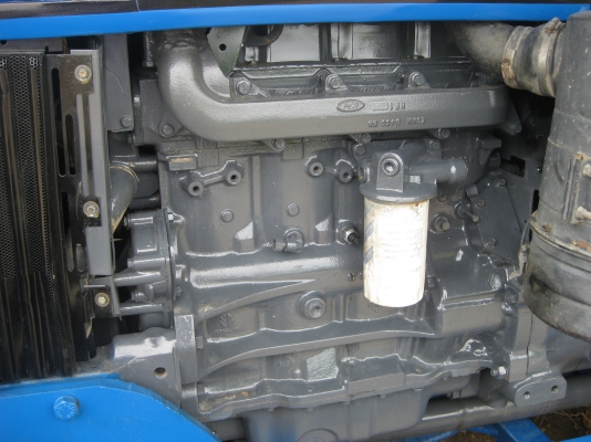 ขาย FORD 6640 New Holland 4x4WD เกียร์กลาง ปี 95 ทะเบียนเต็มพร้อมโอน