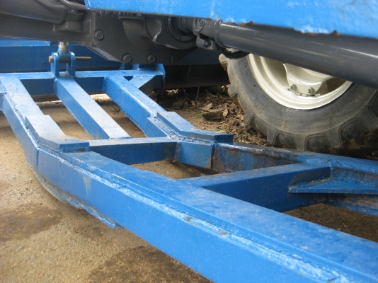 ขาย FORD 6640 New Holland 4x4WD เกียร์กลาง ปี 95 ทะเบียนเต็มพร้อมโอน