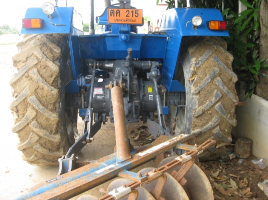 ขาย FORD 6640 New Holland 4x4WD เกียร์กลาง ปี 95 ทะเบียนเต็มพร้อมโอน