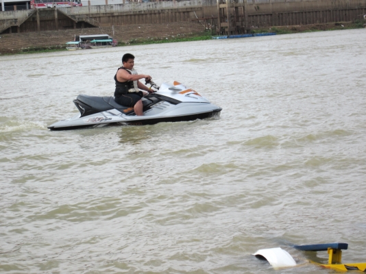 แนะนำร้านซ่อมเครื่องเรือและเจทสกี