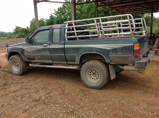 ขาย Toyota ln111 สภาพบางฯ 4wdแท้ ขาย Toyota ln111 สภาพบางฯ 4wdแท้