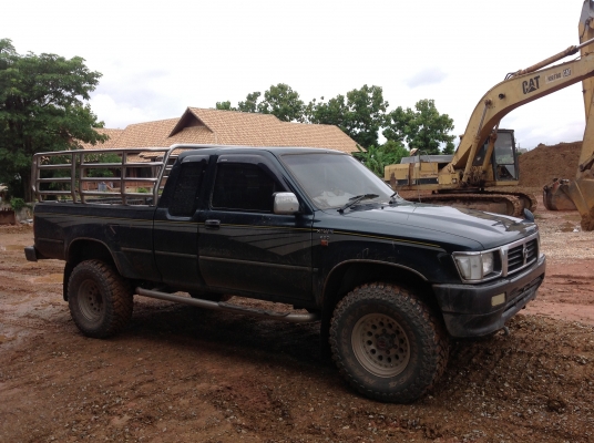 ขาย Toyota ln111 สภาพบางฯ 4wdแท้