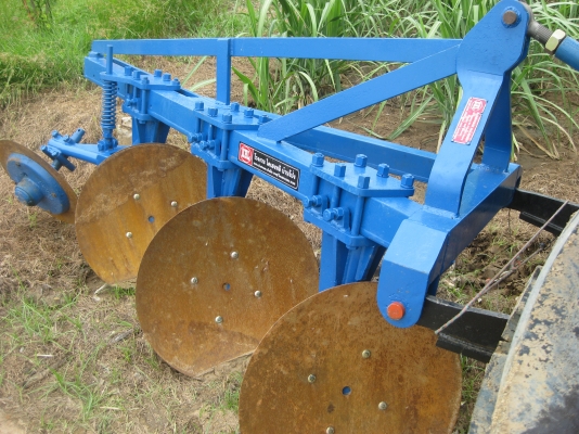 ขาย FORD TS90 กรองใหญ่ รถออกป้ายแดงปี 2004 ทะเบียนเต็มพร้อมโอน