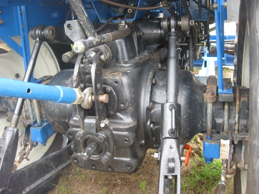 ขาย FORD TS90 กรองใหญ่ รถออกป้ายแดงปี 2004 ทะเบียนเต็มพร้อมโอน