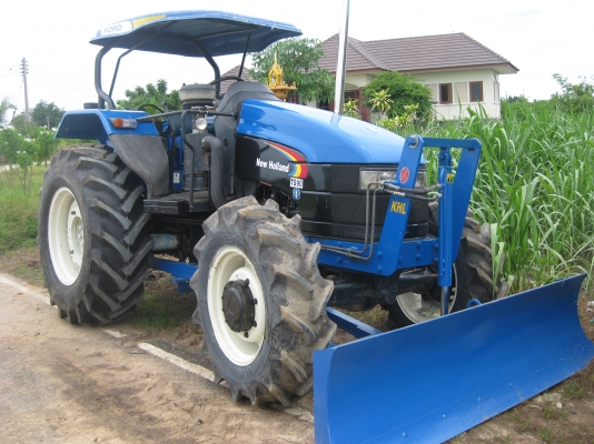 ขาย FORD TS90 กรองใหญ่ รถออกป้ายแดงปี 2004 ทะเบียนเต็มพร้อมโอน