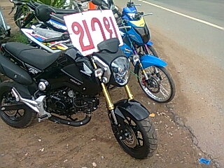 ขายmsxสีดำคับรถสองเดือนวิ่ง700 โลซื้อมาไม่มีเวลาขี่63000 คับ0800268032