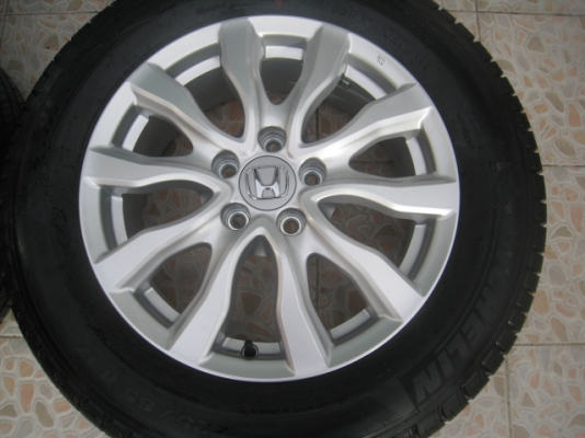 ขายล้อแม็ก Honda CRV ถอดรถป้ายแดง 17"x6.5" et50 5รู114.3 + ยางปี 13 สนใจติดต่อ เล็กคลองสามครับ (081-3747940)