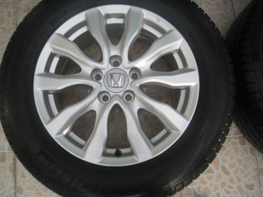 ขายล้อแม็ก Honda CRV ถอดรถป้ายแดง 17"x6.5" et50 5รู114.3 + ยางปี 13 สนใจติดต่อ เล็กคลองสามครับ (081-3747940)