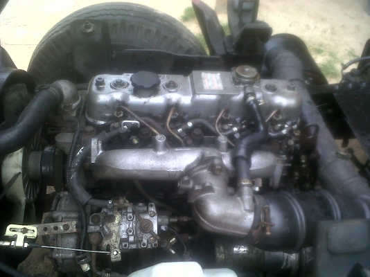 -ขายด่วน 4 ล้อกลาง  88  ปี 2536  แห้งแท้ๆ   ครับเดิมบาง มี 2คัน 516000  บาท