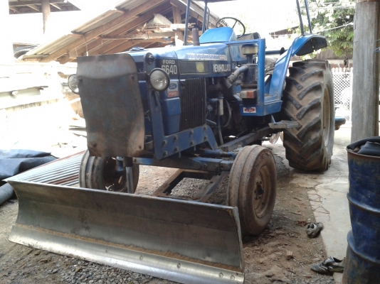 ขายรถไถ Ford 6640