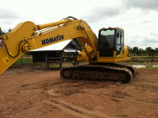 ขายรถขุด Komatsu PC-200