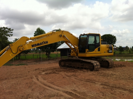 ขายรถขุด Komatsu PC-200
