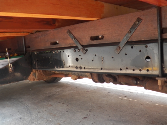 ขายรถ6ล้อNPR120แรงปิ2543ฝาขาว ยาว 4.30 เมตร รถบ้านแท้ๆ ขายรถ6ล้อNPR120แรงปิ2543ฝาขาว ยาว 4.30 เมตร รถบ้านแท้ๆ