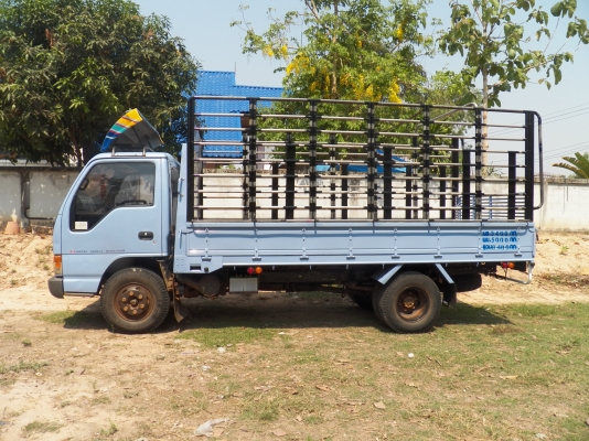 ขายรถ6ล้อNPR120แรงปิ2543ฝาขาว ยาว 4.30 เมตร รถบ้านแท้ๆ ขายรถ6ล้อNPR120แรงปิ2543ฝาขาว ยาว 4.30 เมตร รถบ้านแท้ๆ