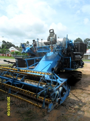 ขายรถเกี่ยวข้าวศักดิ์บิ๊ก37รองกระสอบ